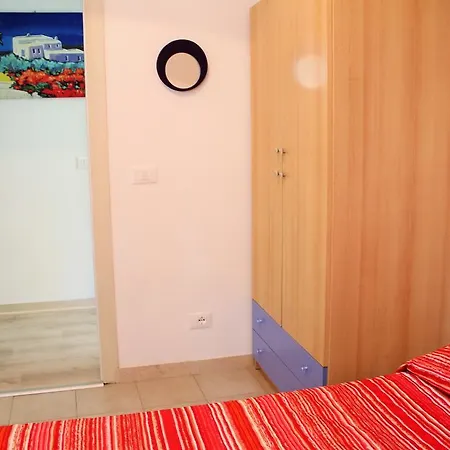 4bros Housegarden 16 Řím